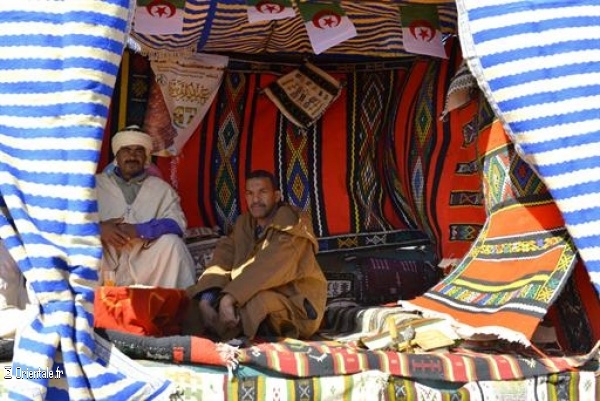 artisans dans une tente Mzab