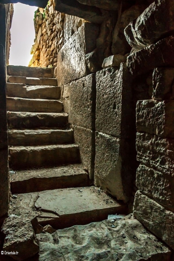 Tombeau mausolée pyramide berbere
