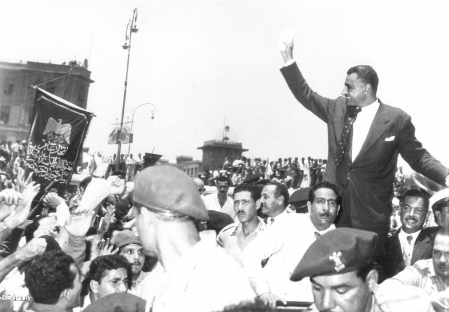 Nasser lors de la nationalisation du Canal de Suez en 1956