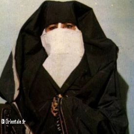 Photo d'archive algérienne, Mlaya Habit traditionnel de la femme algérienne d'autrefois