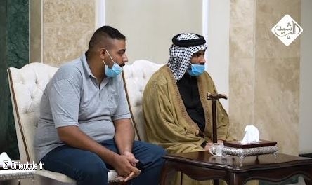 Ali Al Juburi,  gauche, avec son avocat,  d., reus par monsieur le Premier Ministre
