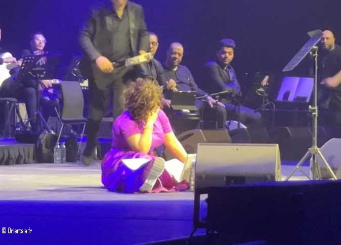 Sherine a fait une chute sur scène lors de son concert à Dubaï
