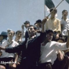 Alger, le 3 juillet 1962, après la proclamation des résultats du référendum, 91,23 % Oui à l'indépendance