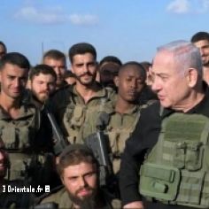 Netanyahou avec des soldats israéliens