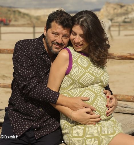 Ilker Aksum et son pouse alors enceinte de leur premier enfant